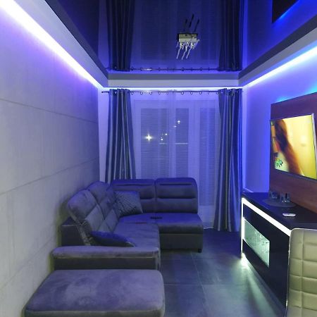 Apartament Skarbowa 1& Parking Leszno  Buitenkant foto